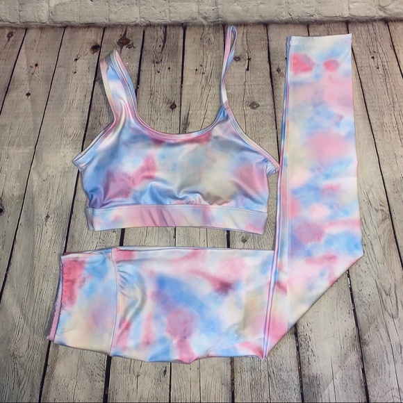 🤩 Zoe Tie-Dye Workout Set 🤩 - Picture 5 of 12
